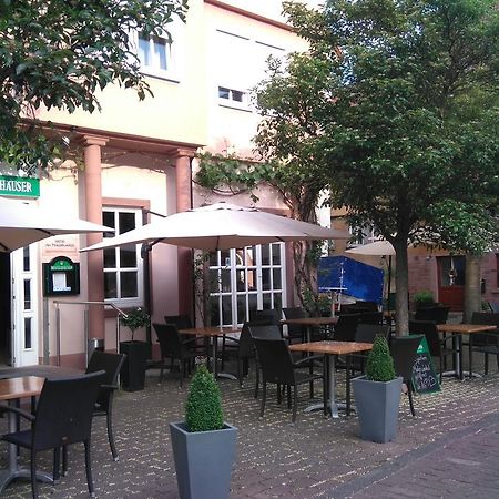 Hotel Loewensteiner Hof Haus Am Neuplatz Wertheim Ngoại thất bức ảnh