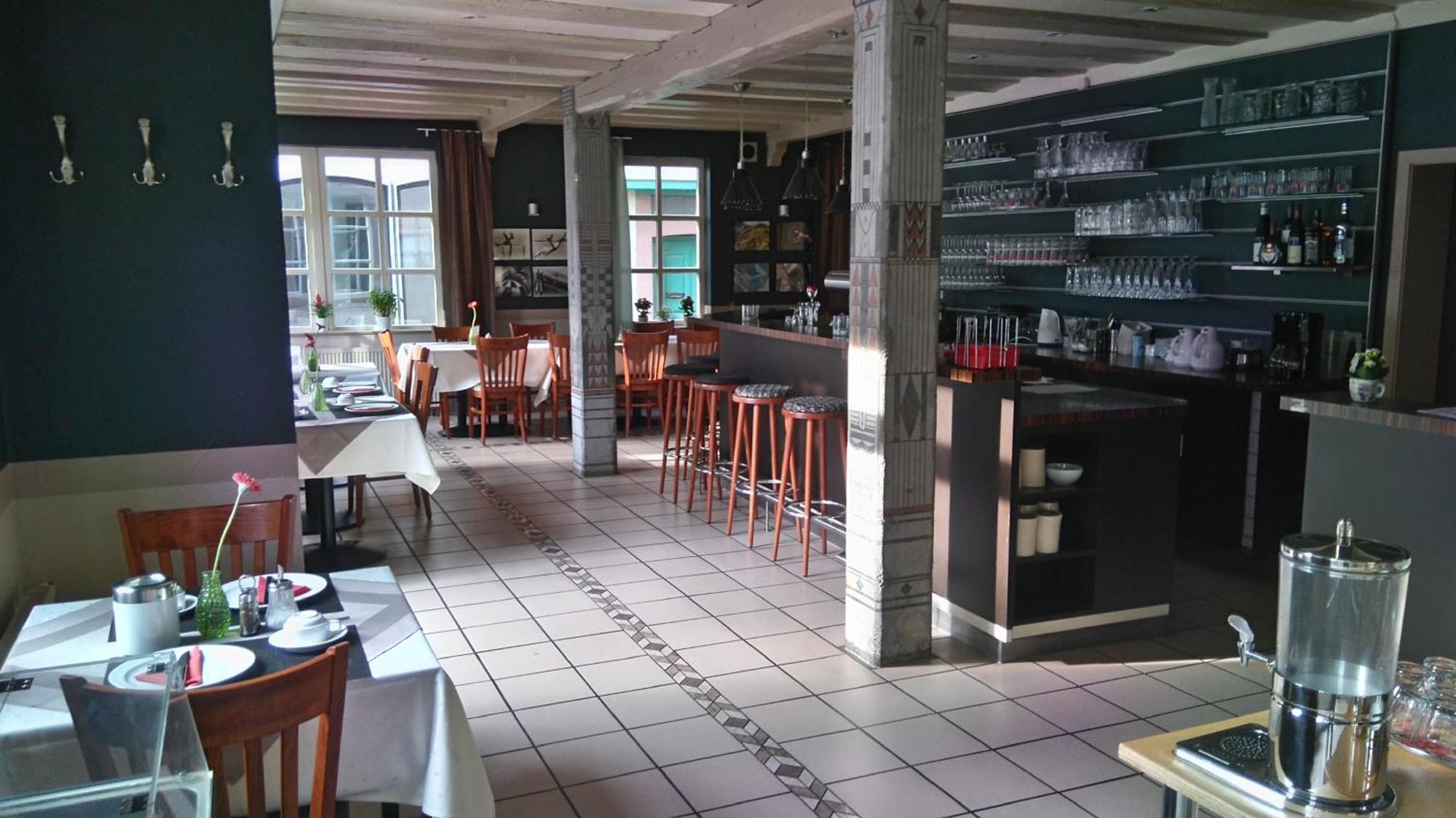 Hotel Loewensteiner Hof Haus Am Neuplatz Wertheim Ngoại thất bức ảnh