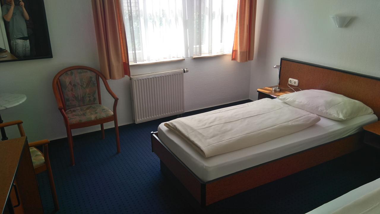 Hotel Loewensteiner Hof Haus Am Neuplatz Wertheim Ngoại thất bức ảnh